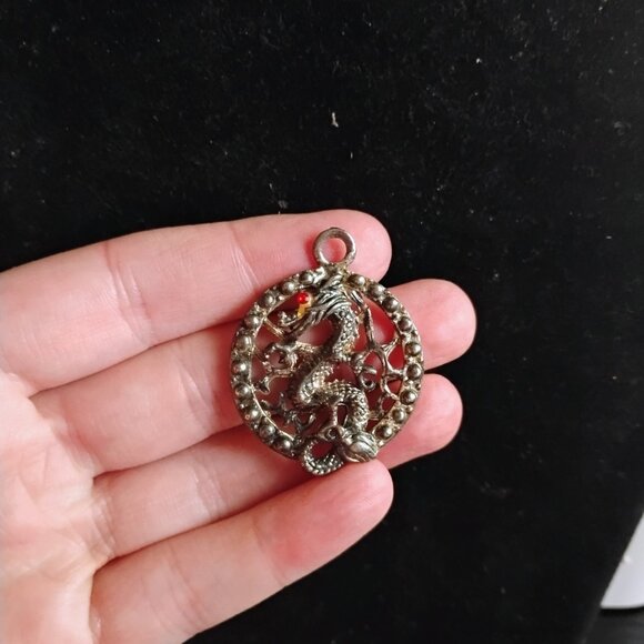 Dragon pendant - Picture 1 of 2